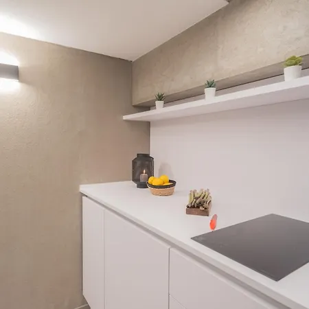 Urio's Castle By Rent