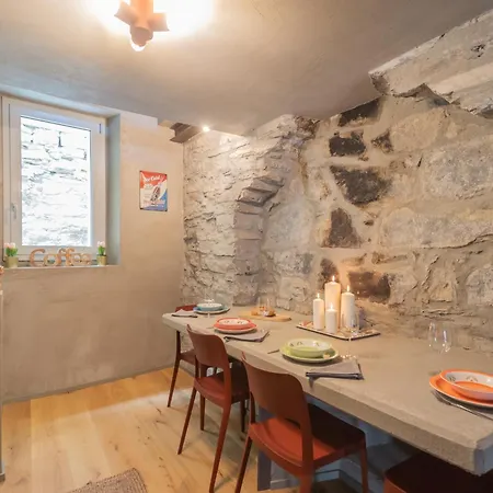 Appartement Urio's Castle By Rent *
