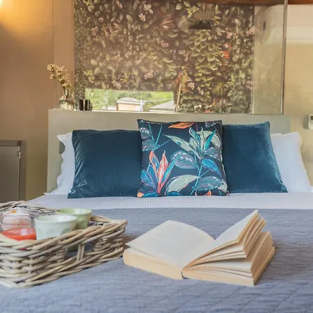 Appartement Urio's Castle By Rent *