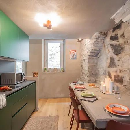 Urio's Castle By Rent Apartment Carate Urio