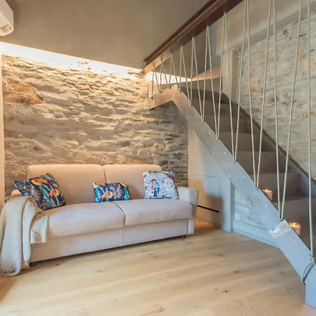 Appartement Urio's Castle By Rent
